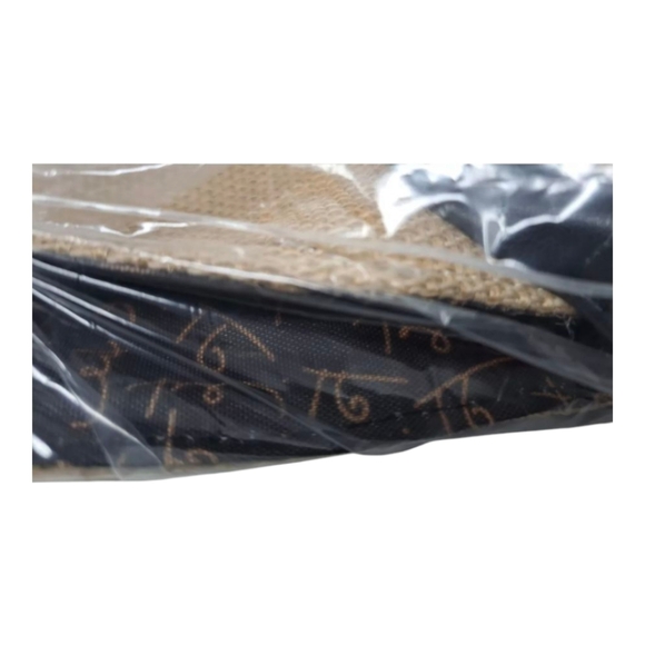 Romero Britto Jute Lips Tote Bag - Picture 4 of 5